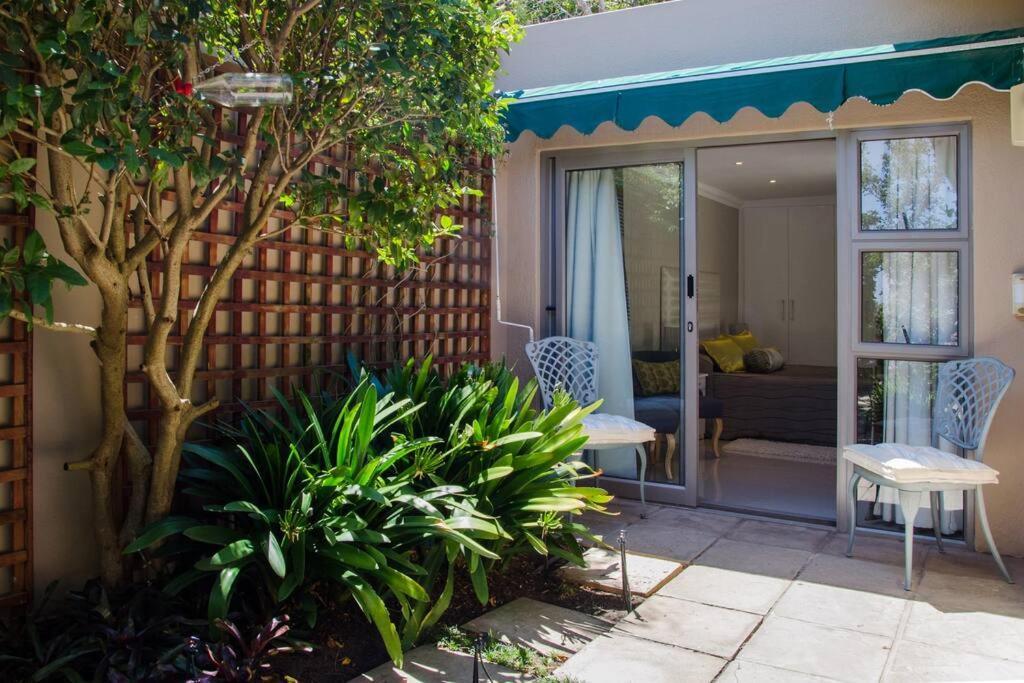Echo Friendly Sunny Contemporary Garden Flat Lägenhet Kapstaden Exteriör bild
